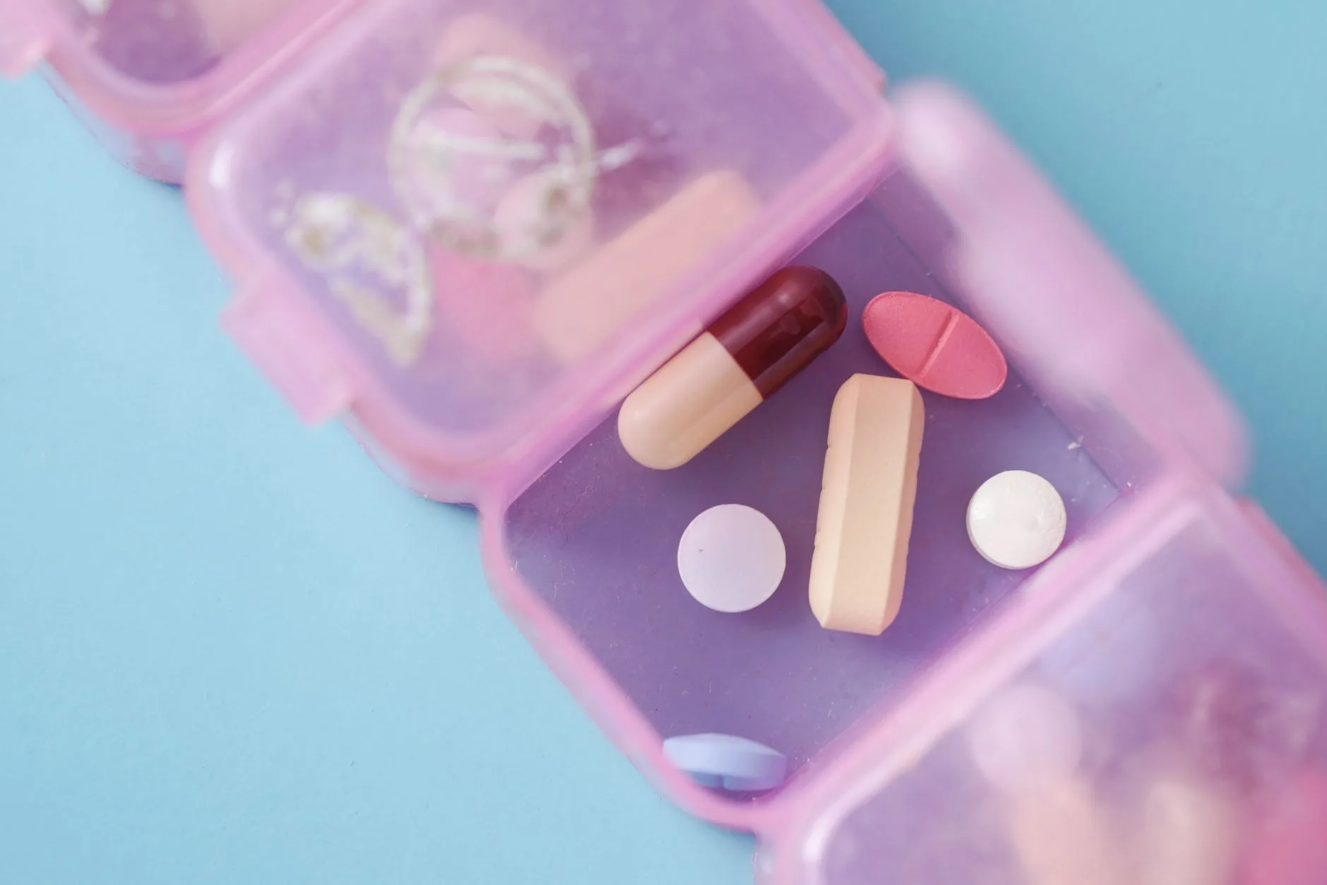 Medicamente pentru tratament cronic în organizator